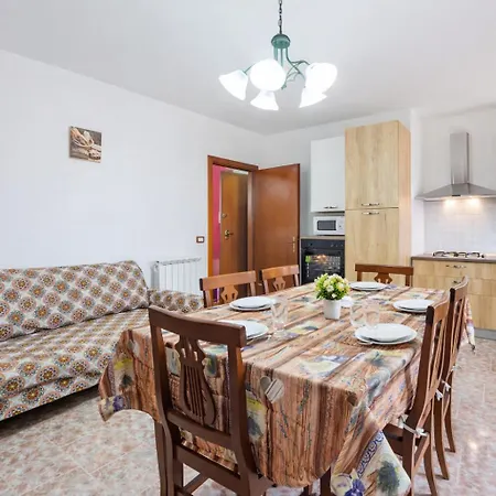 Apartman Relax Near And Free Parking